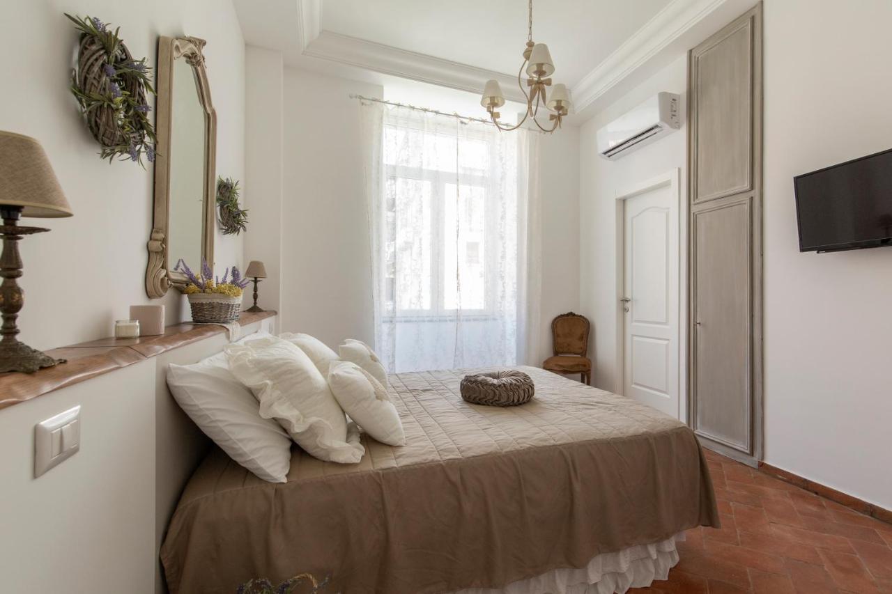 Dimora Mazzarino Apartment เนเปิลส์ ภายนอก รูปภาพ