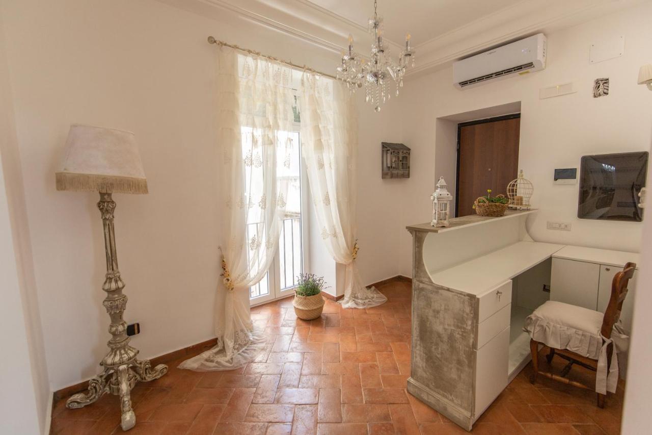 Dimora Mazzarino Apartment เนเปิลส์ ภายนอก รูปภาพ
