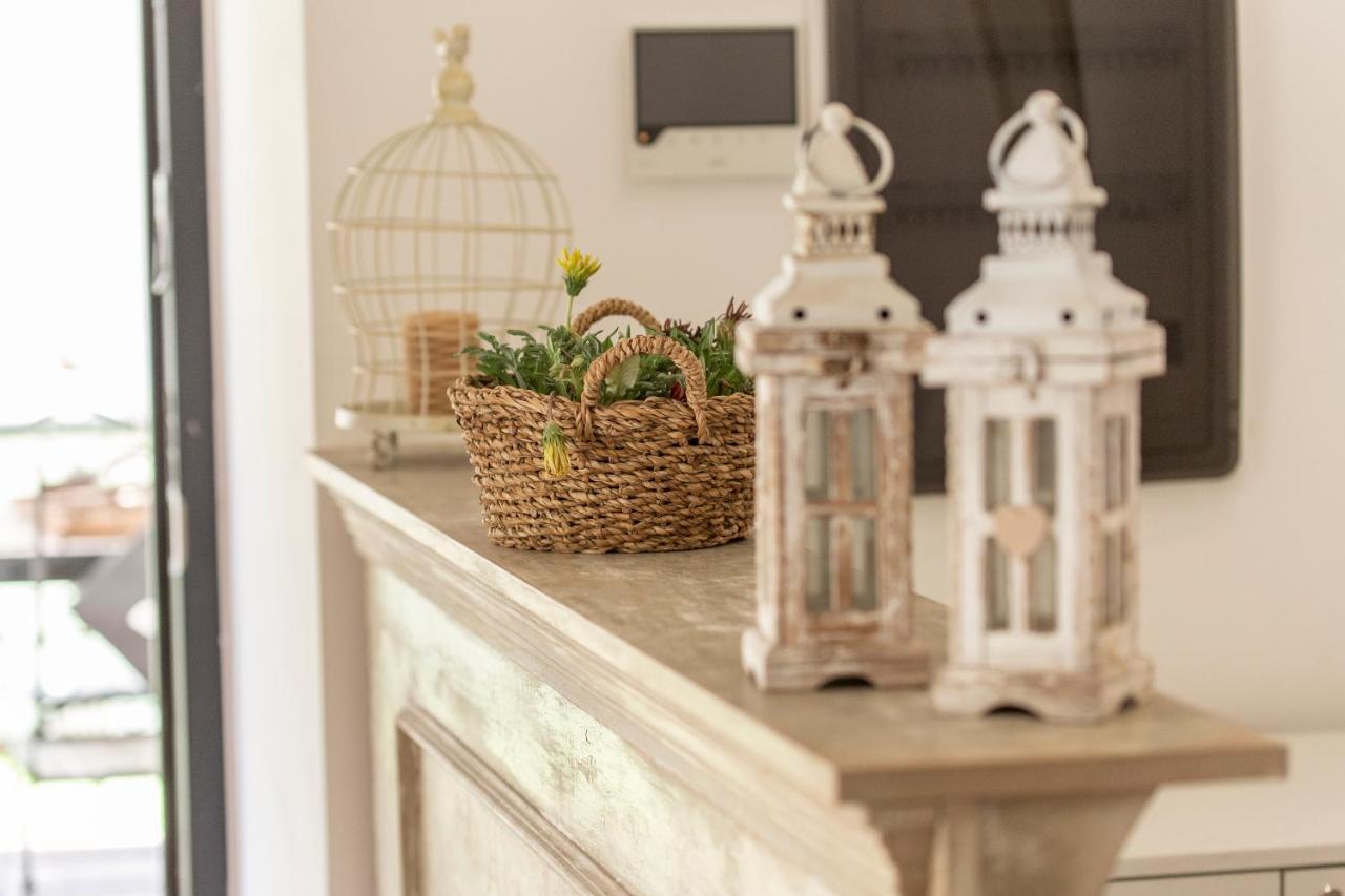 Dimora Mazzarino Apartment เนเปิลส์ ภายนอก รูปภาพ